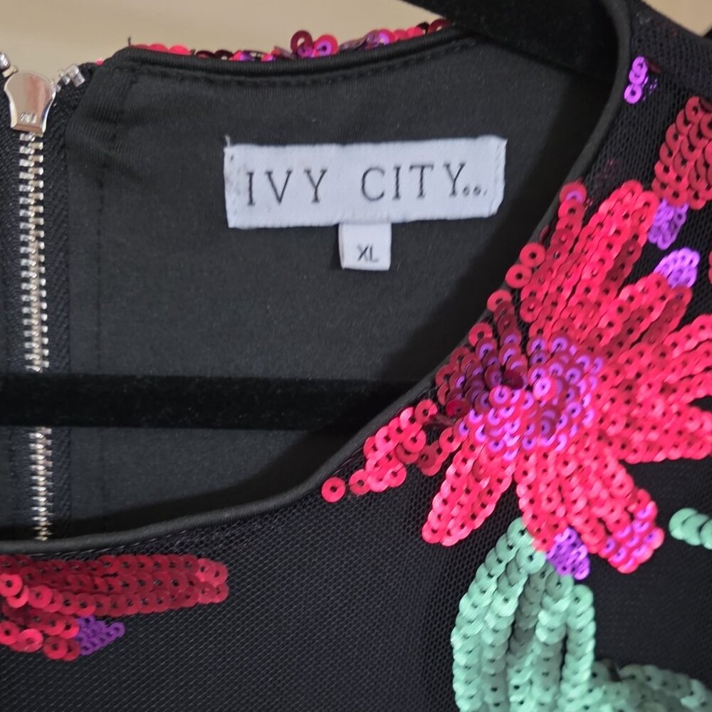 Ivy City Co. Sequin Floral Shift Dress - NWT
